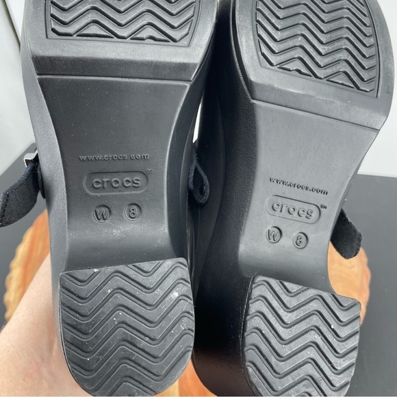 Crocs Sarah Dual Comfort Chunky Heel Clogs- women's size 8 black - Picture 6 of 9